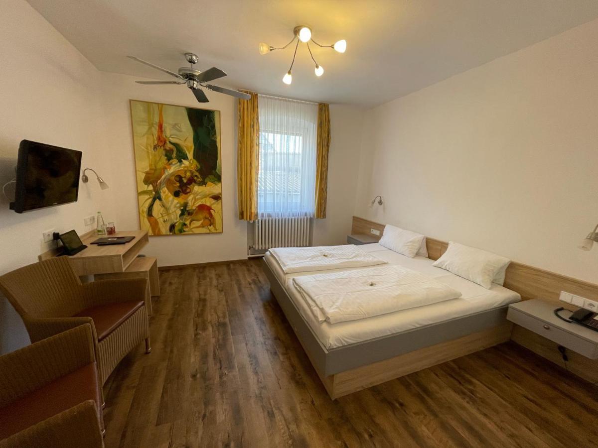 Schlüsselfeld Hotel Gasthof Zum Storch מראה חיצוני תמונה