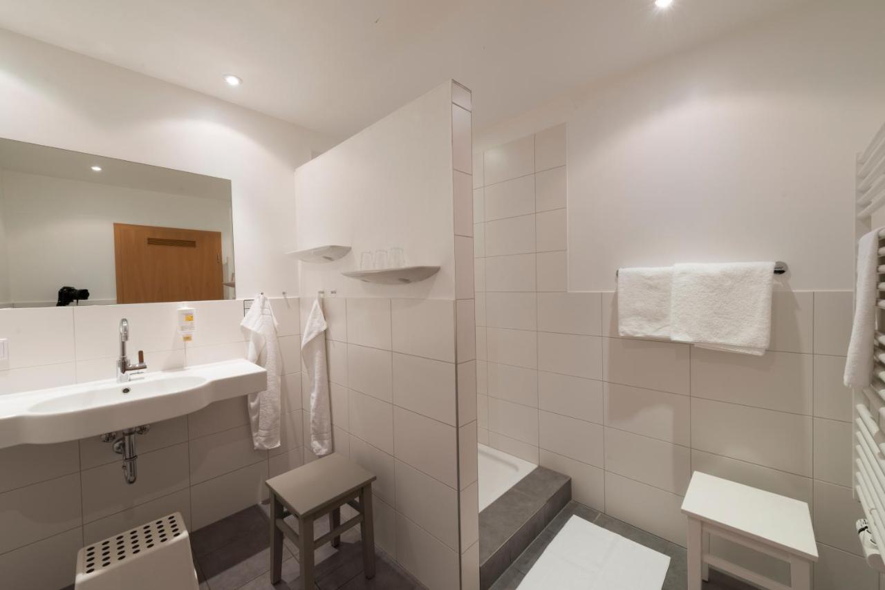 Schlüsselfeld Hotel Gasthof Zum Storch מראה חיצוני תמונה