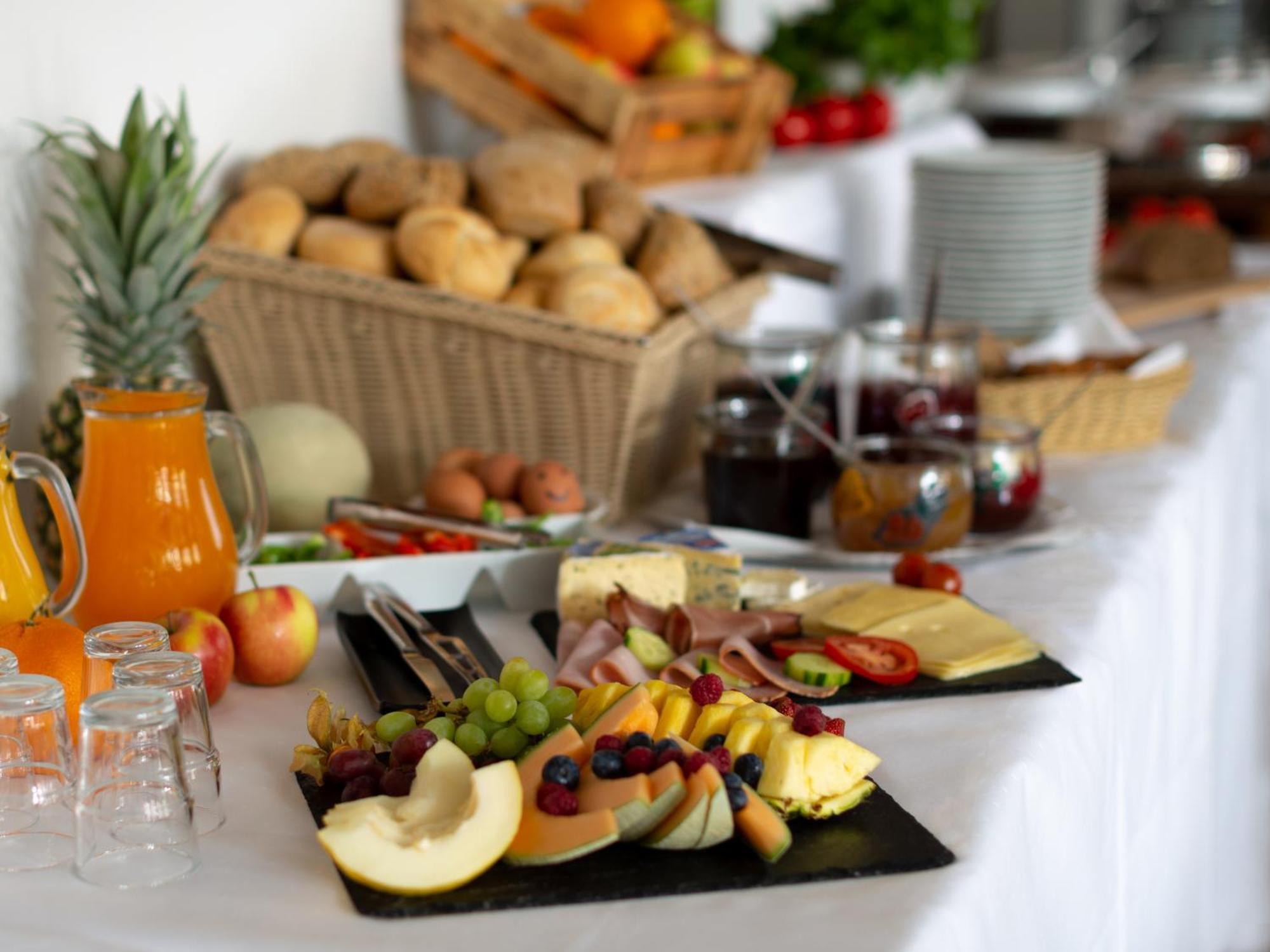 Schlüsselfeld Hotel Gasthof Zum Storch מראה חיצוני תמונה