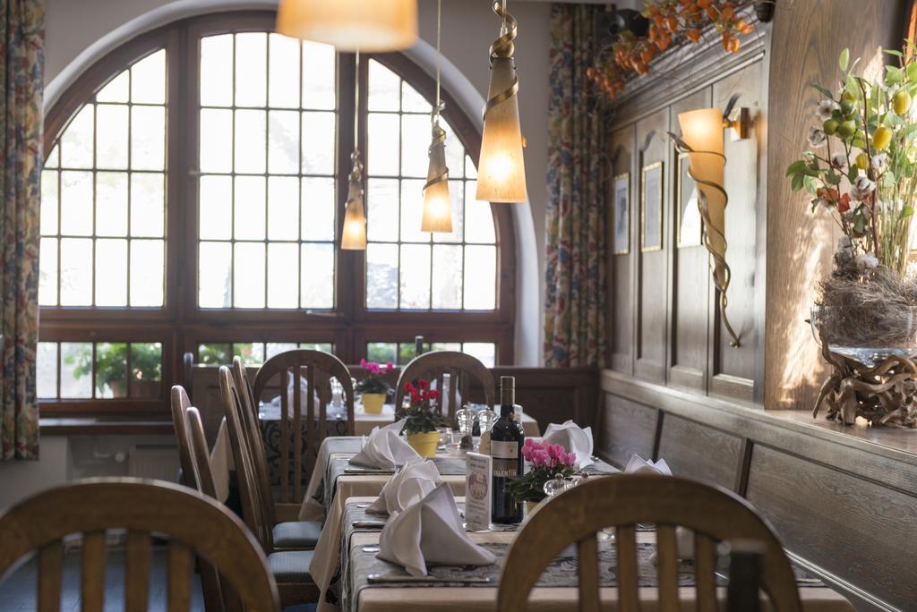 Schlüsselfeld Hotel Gasthof Zum Storch מראה חיצוני תמונה