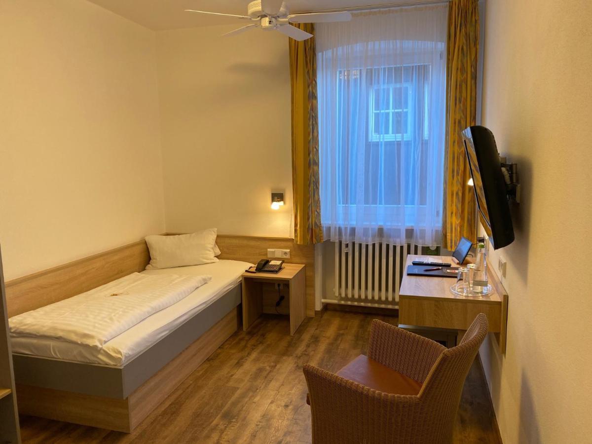 Schlüsselfeld Hotel Gasthof Zum Storch מראה חיצוני תמונה